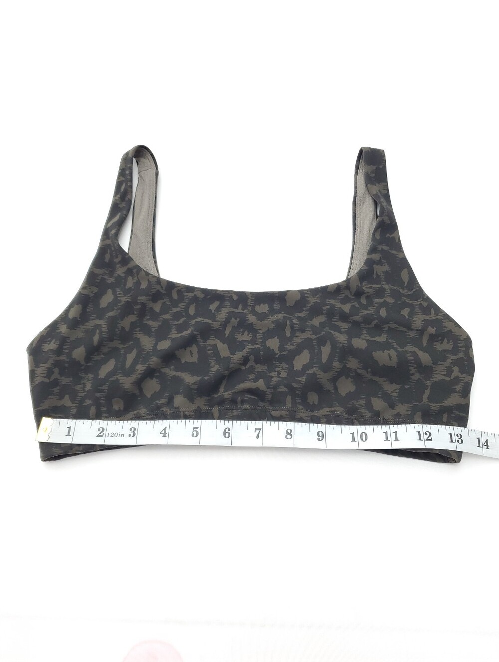 Vuori Daily Bra Leopard Print Pattern Wide Straps Yoga Training Athletic Gym M - Picture 3 of 8